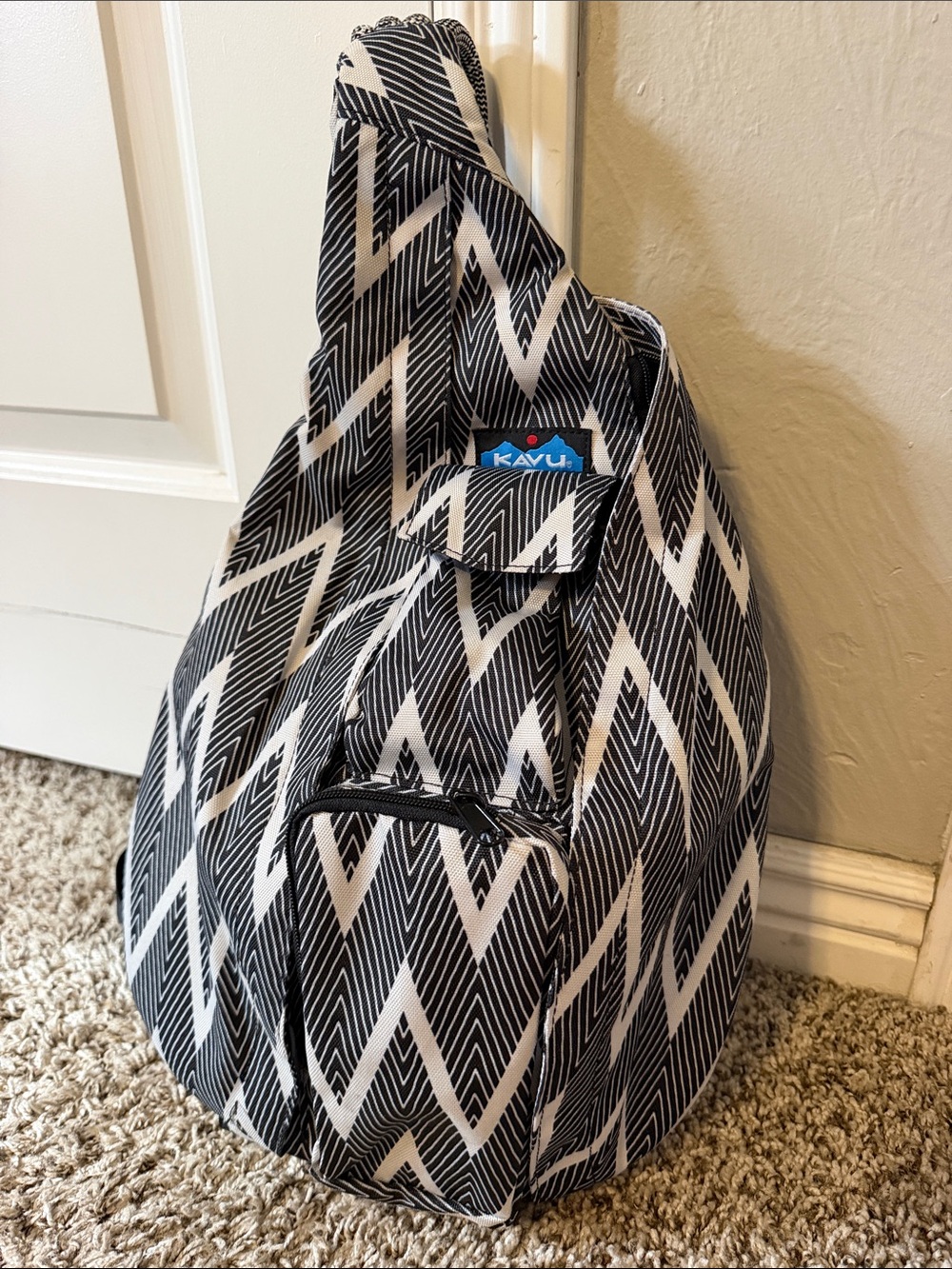 Kavu Black and White Chevron Sling Backpack